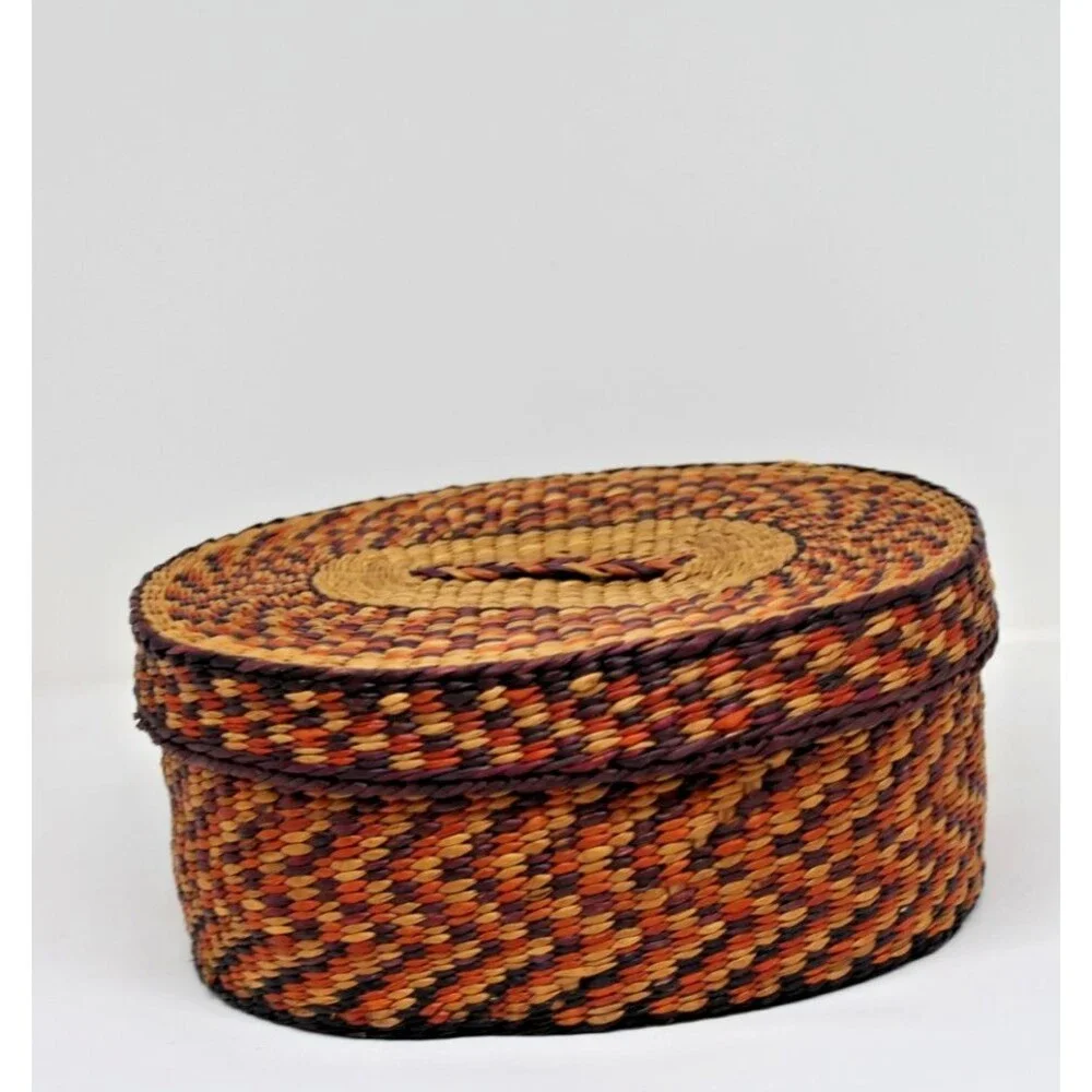 Sweetgrass Handmade Basket Small oval w/lid, 7.5